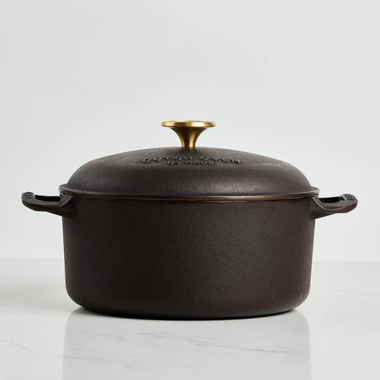 Smithey Ironware 5.5 Qt Dutch Oven