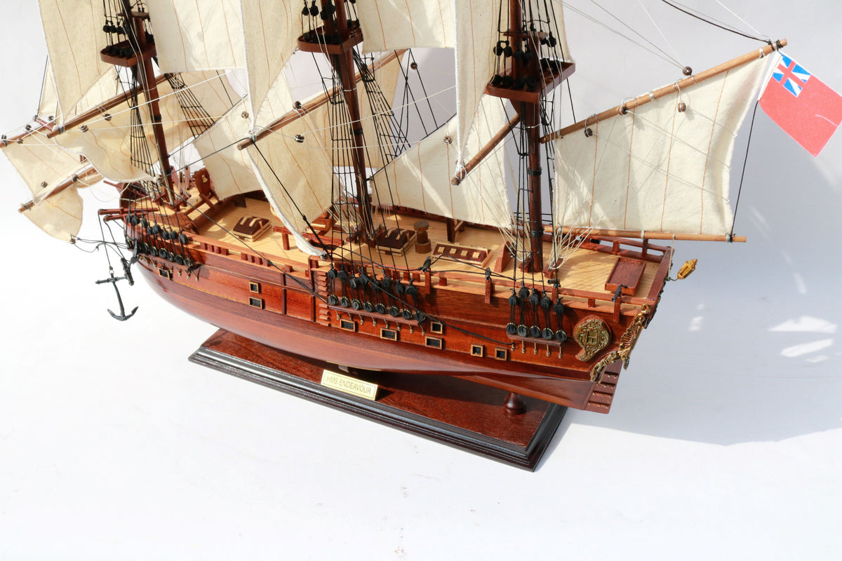 Classic Craft HM Bark Endeavour Model Boat