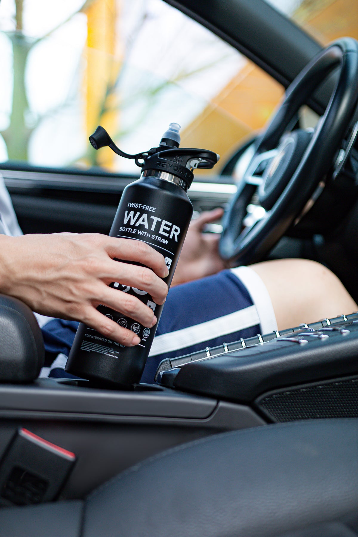 Revomax &#39;Thirst Extinguisher&#39; Vacuum Insulated Water Flask