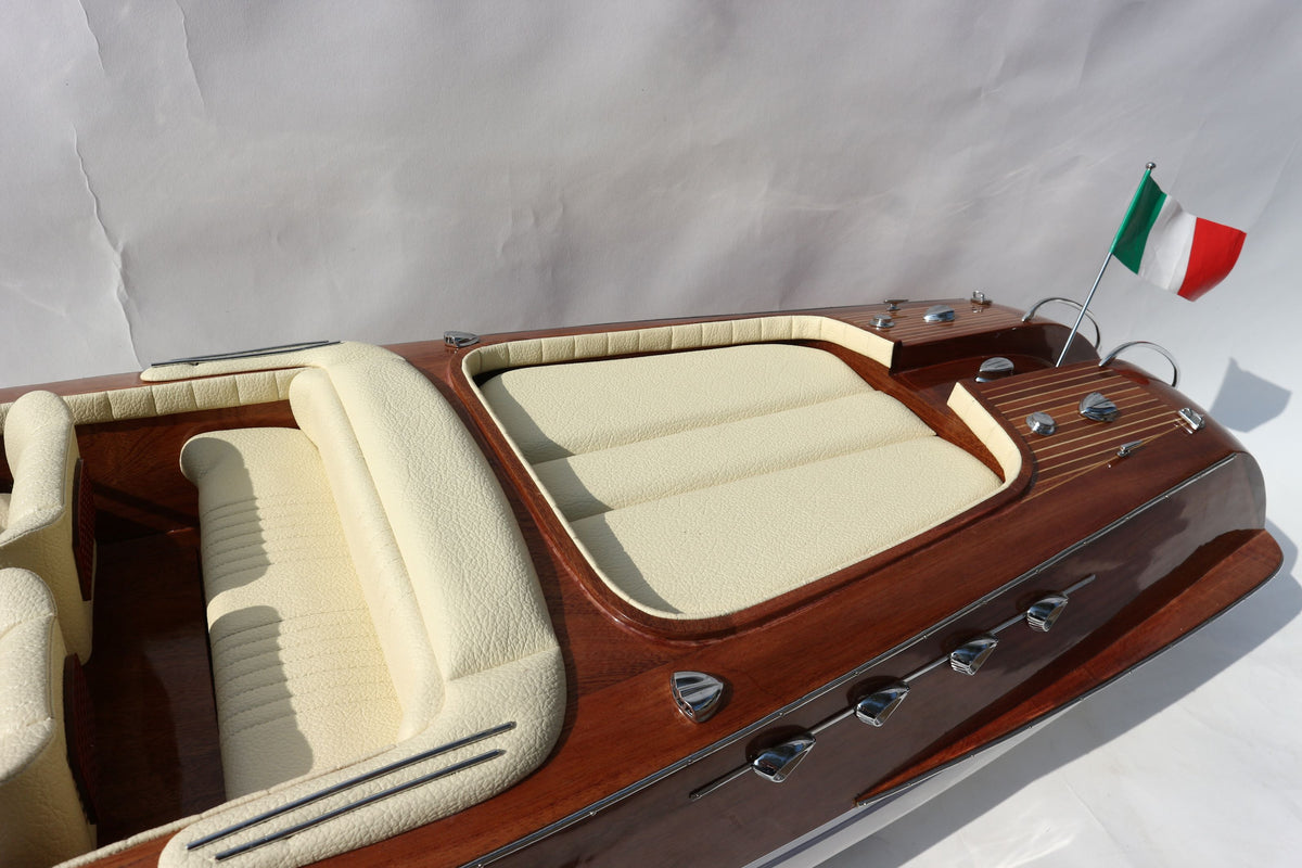 Classic Craft Riva Aquarama Model Boat / White Seats