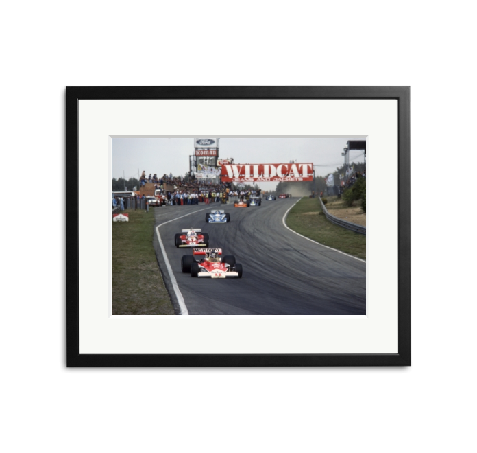 Sonic Editions James Hunt Leading Clay Regazzoni