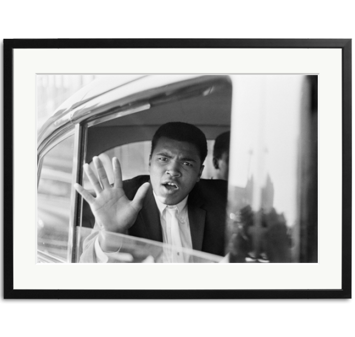 Sonic Editions Ali Arrives In London