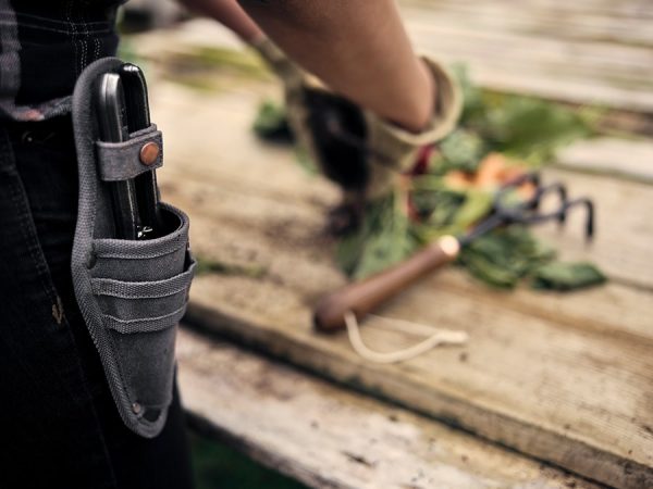 Barebones Metal Pruner With Sheath