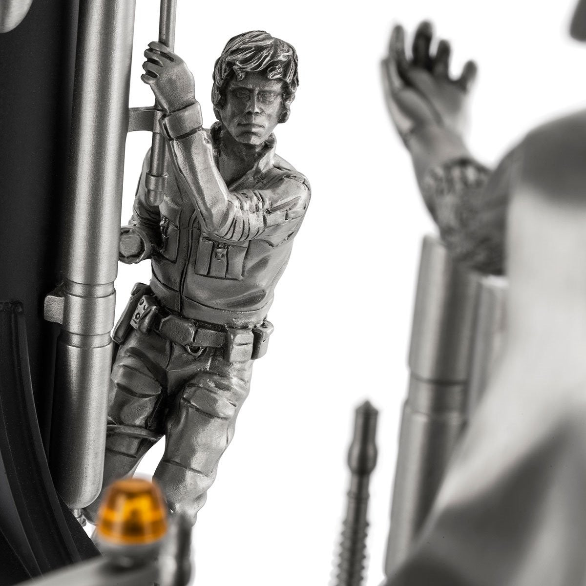 Royal Selangor Limited Edition Luke vs Vader Diorama