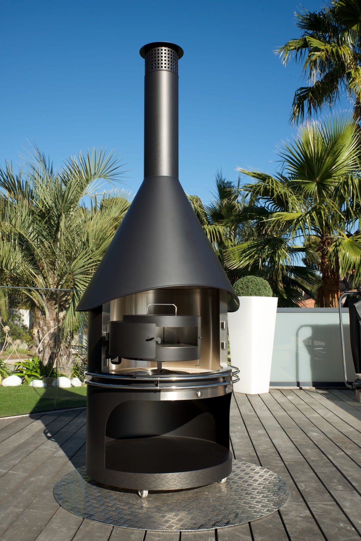 Sonsy XL Outdoor Fireplace