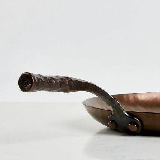 Smithey Ironware Carbon Steel Farmhouse Skillet