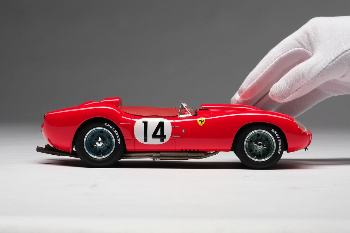 Amalgam Collection Ferrari 250 Testa Rossa 1958 Le Mans Winner 1:18 Scale Model Car