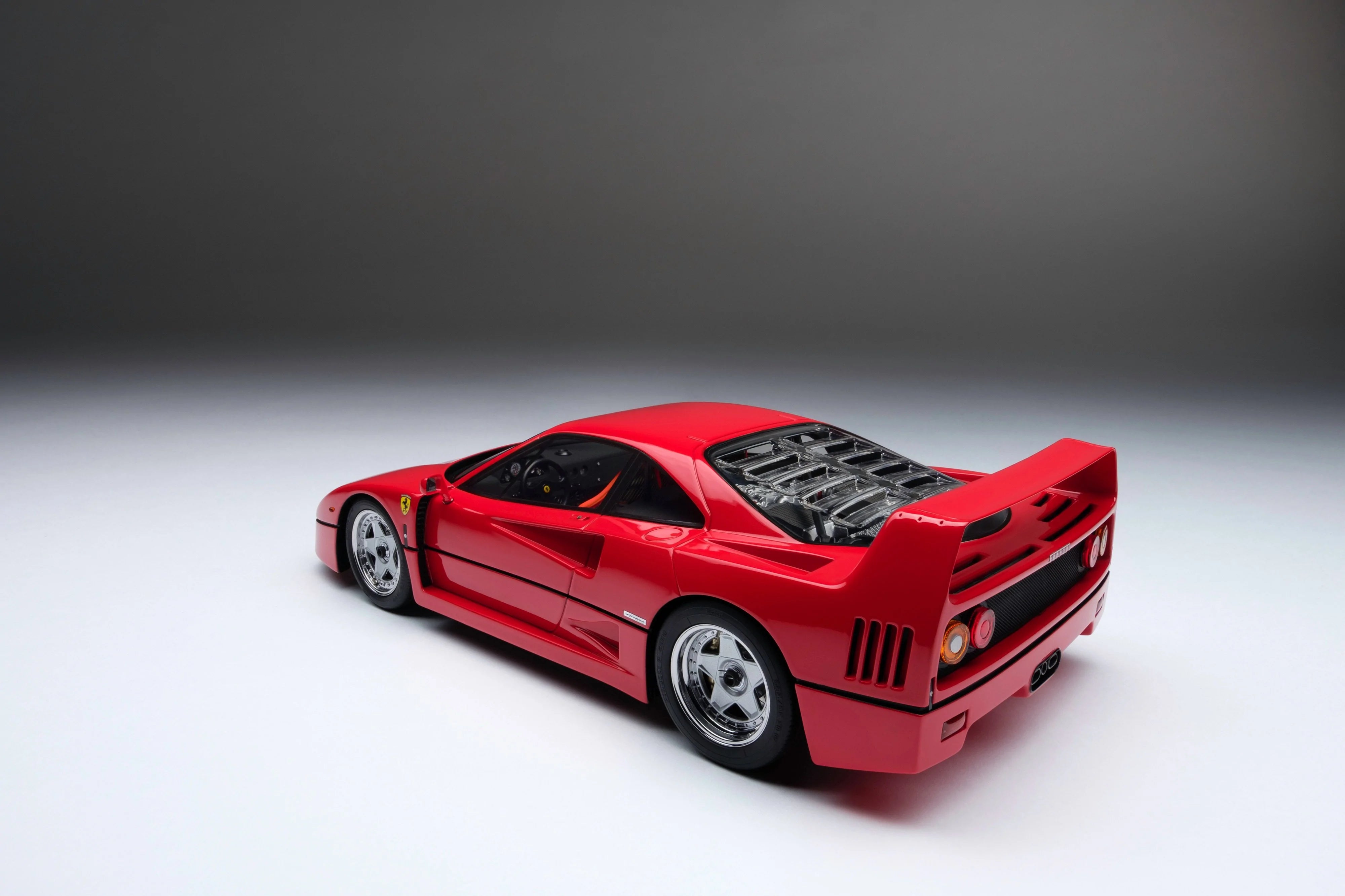 Amalgam Collection Ferrari F40 1 18 Scale Model Car