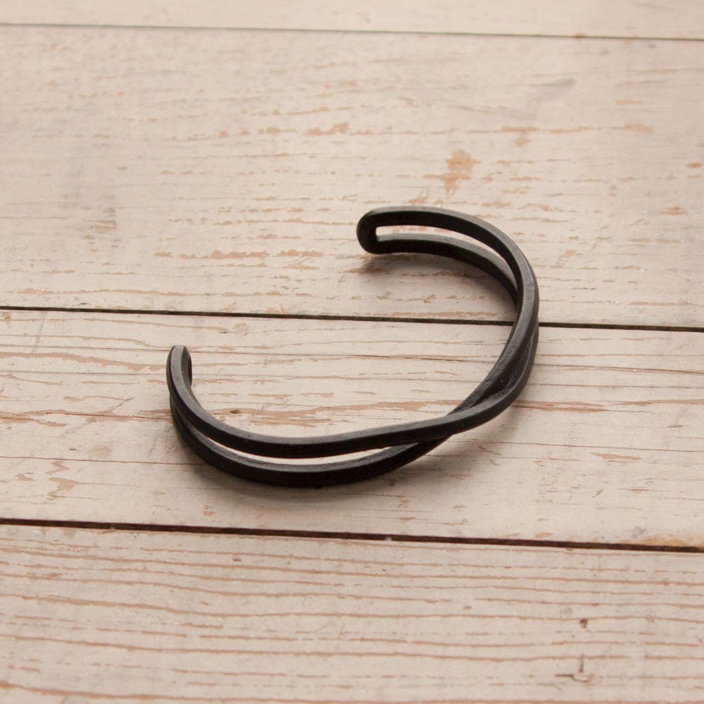 Maxx &amp; Unicorn Crossover Cuff Matte Black