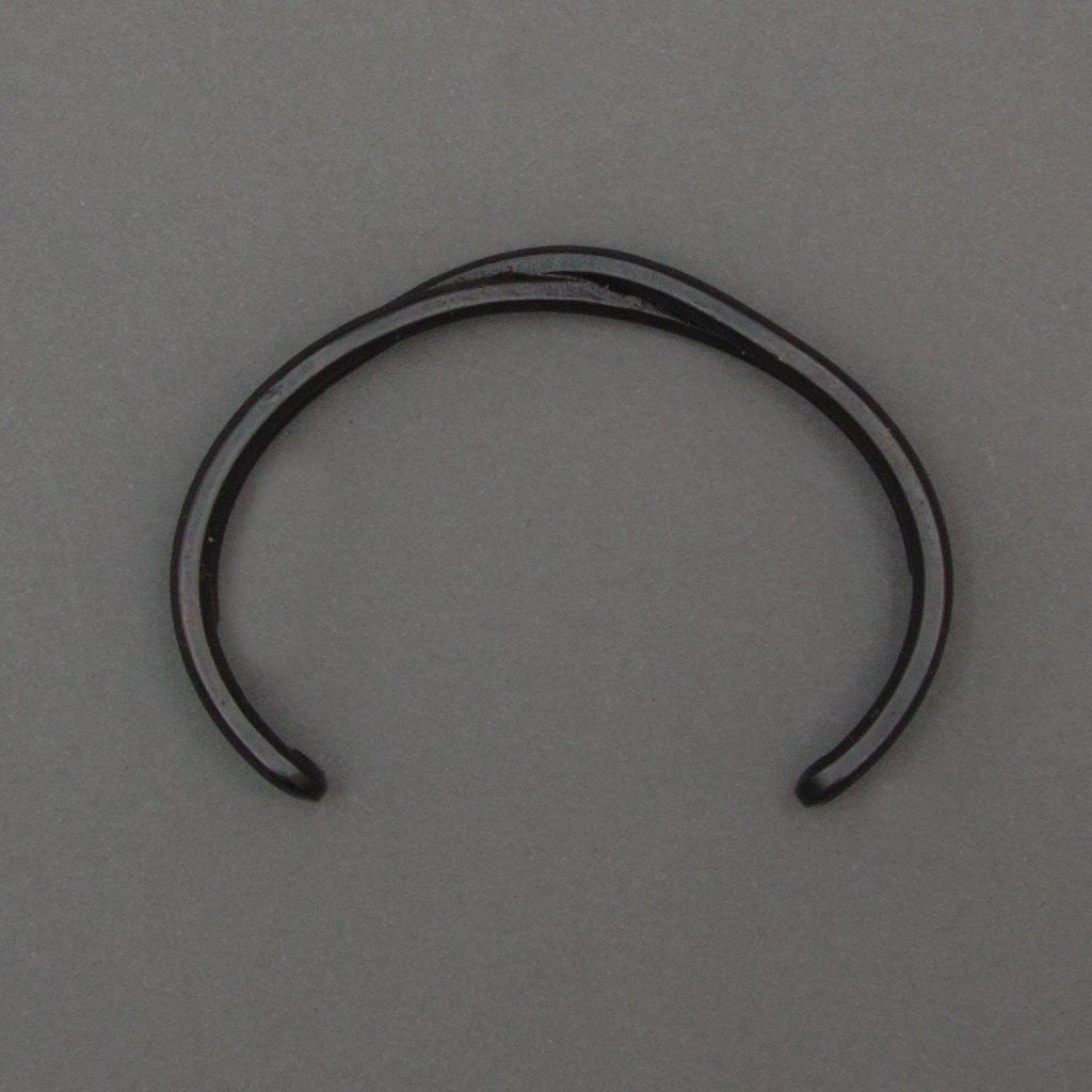 Maxx &amp; Unicorn Crossover Cuff Matte Black