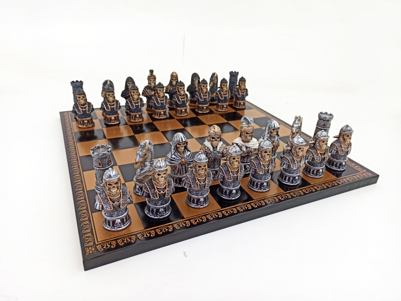 Italfama Skeletor Chess Set