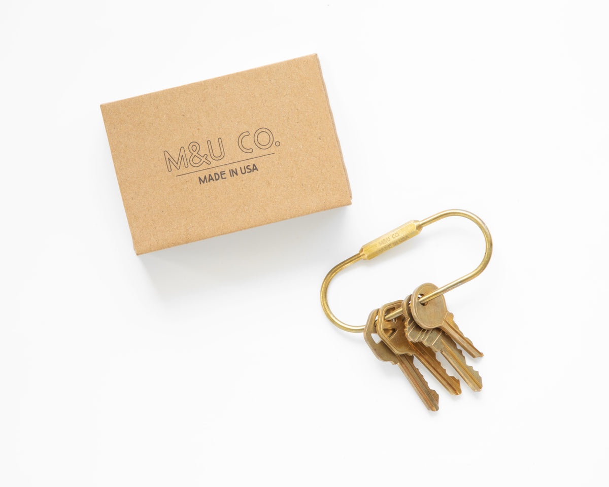 Maxx &amp; Unicorn Pill Keyring Brass