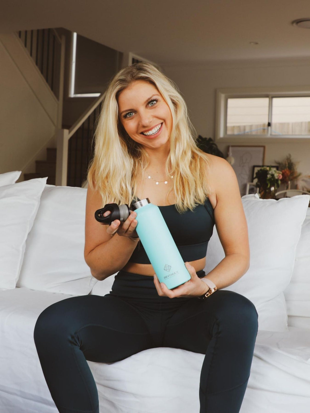 Revomax Vacuum Insulated Flask - 592ml / 20oz