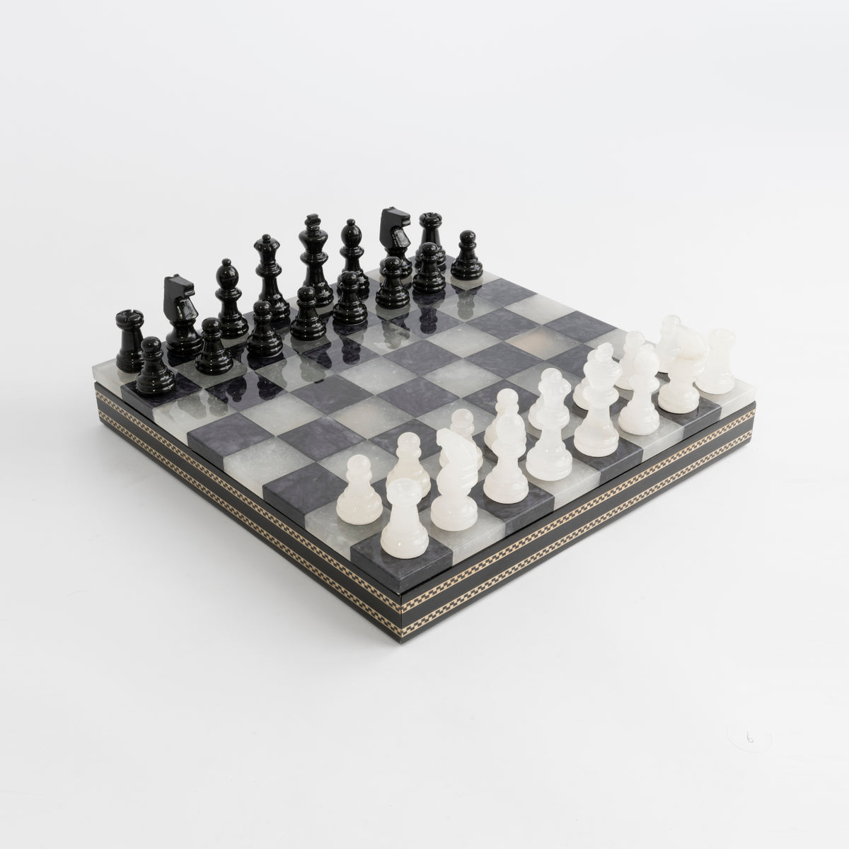 Scali-alabastro-14156_NS-Nero-Bianco-alabaster-white-black-marble-stone-quality-chess-set-australia-italian-italy-hand-made-storage-hero-grey.jpg