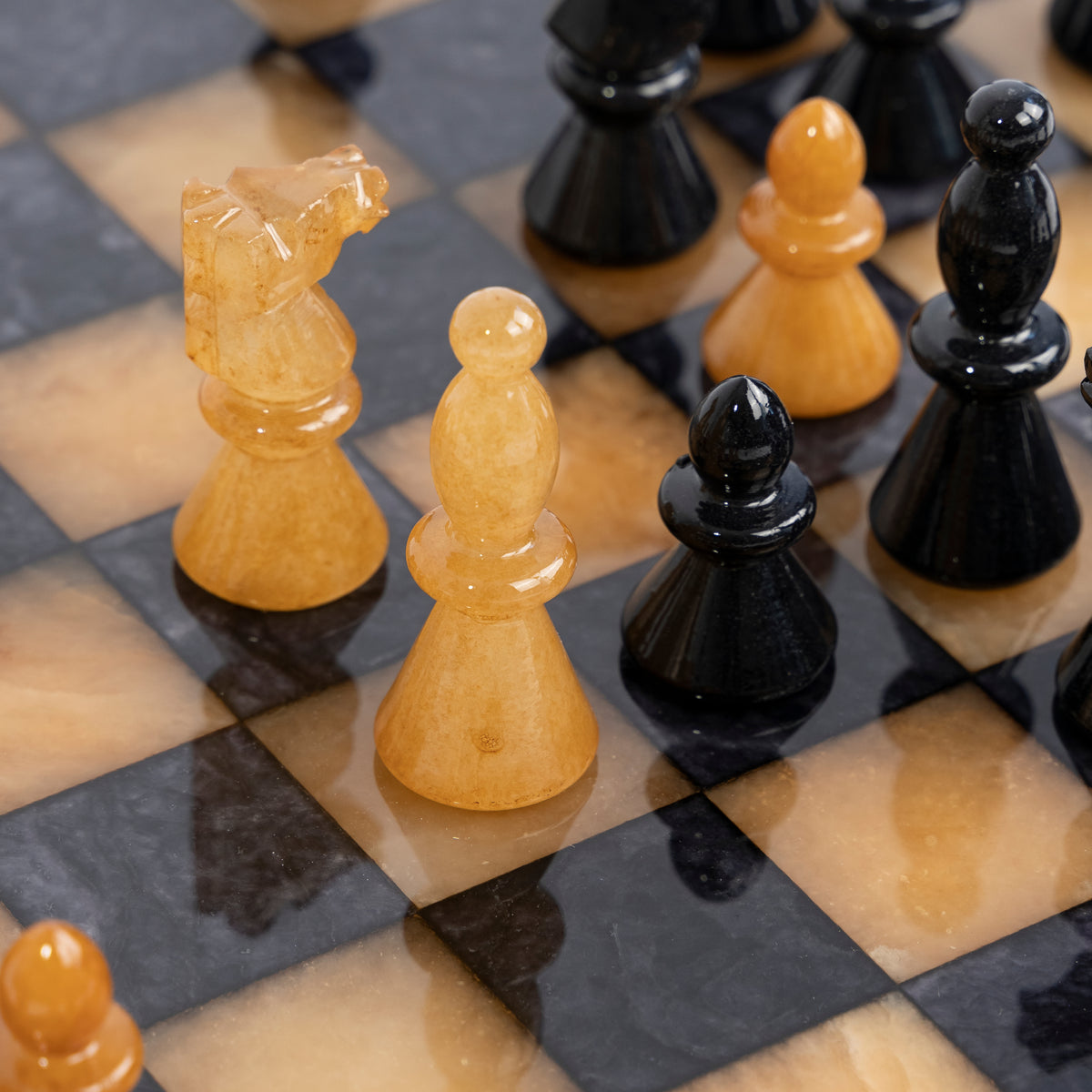 Scali-alabastro-14K24-Nero-Agata-Black-Marble-alabaster-marble-stone-quality-chess-set-australia-italian-italy-hand-made-pieces.jpg