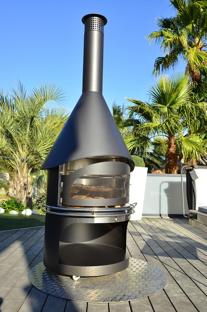 Sonsy XL Outdoor Fireplace