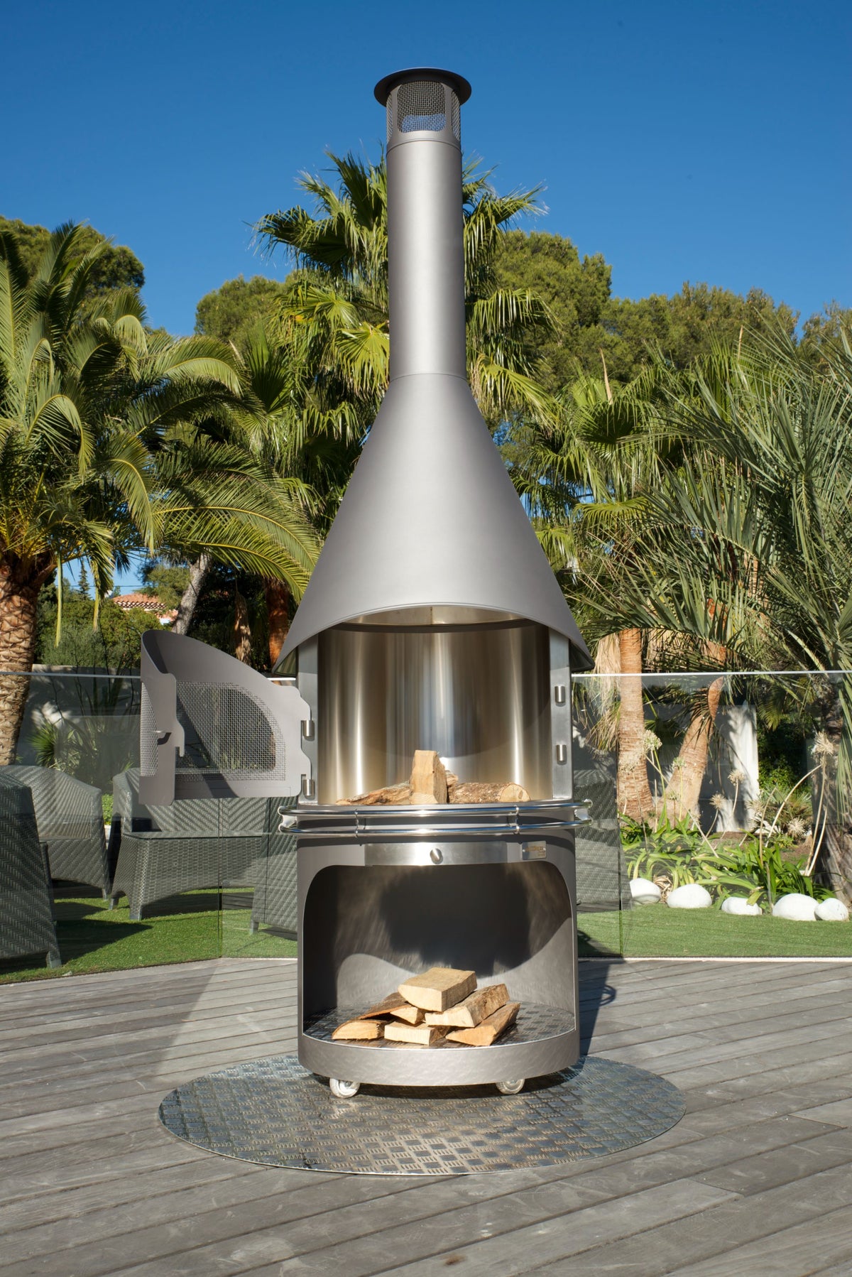 Sonsy XL Outdoor Fireplace