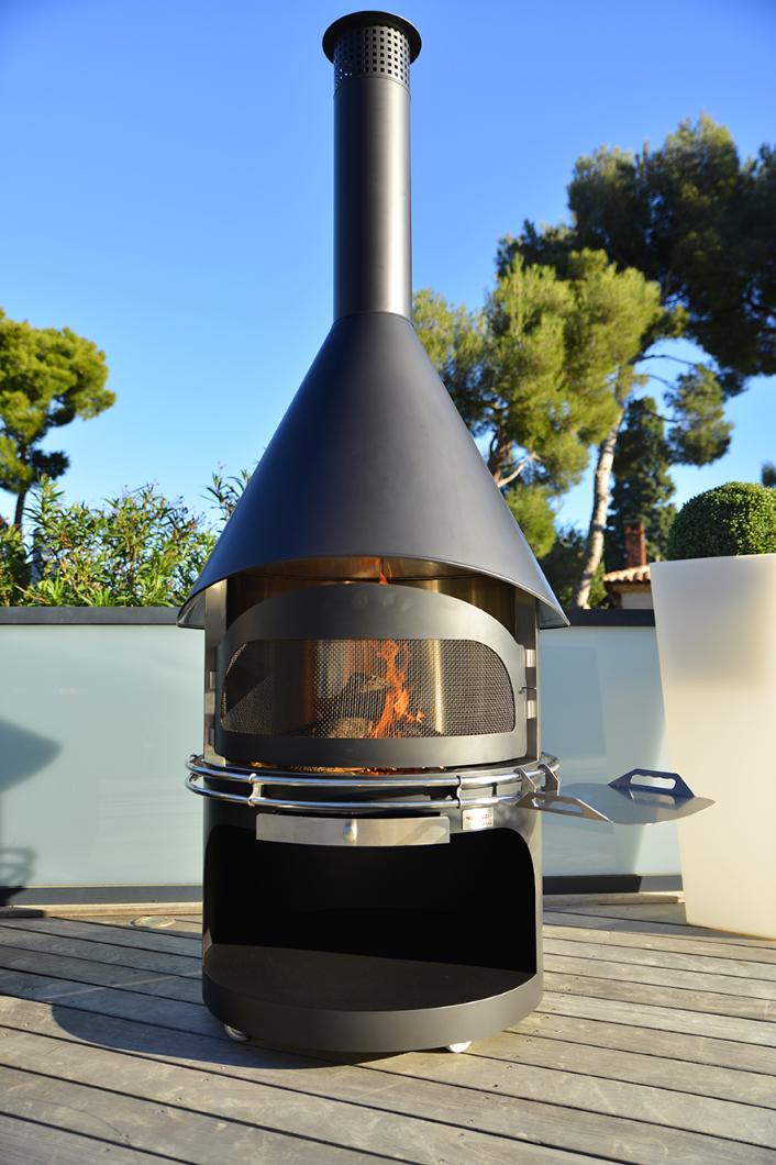 Sonsy XL Outdoor Fireplace