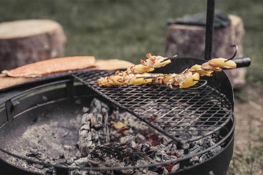 Barebones Cowboy Fire Pit Grill Grate - 23&quot;