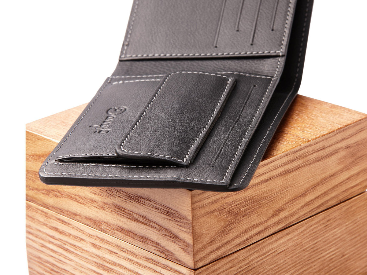 Danny P. Slim Leather Coin Wallet Black