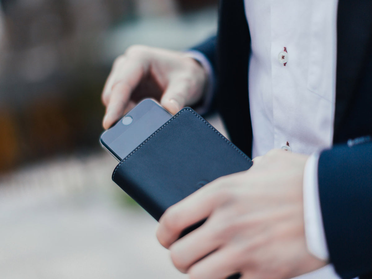 Danny P. Leather Wallet and iPhone 6/6s/7 Case Black