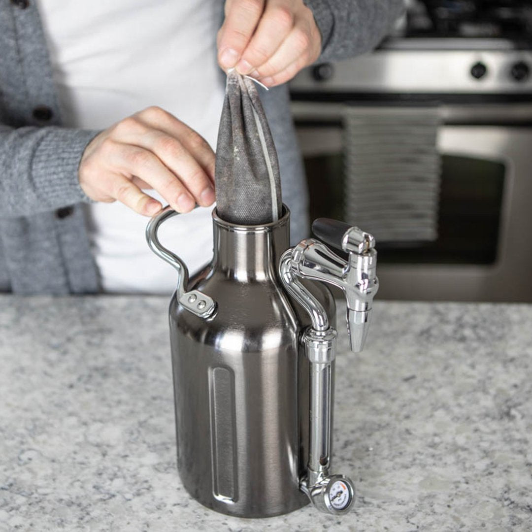 GrowlerWerks uKeg Nitro Cold Brew Coffee Maker